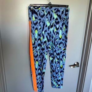 NWOT Arie Leopard Leggings